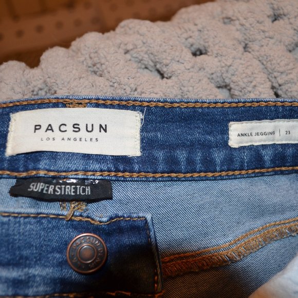 PacSun Super Stretch two-tone knee patch - Picture 6 of 6
